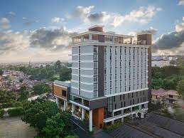 H - Luminor Bogor njbm,n